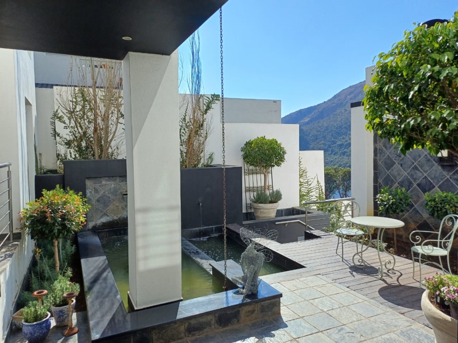 4 Bedroom Property for Sale in Kosmos North West